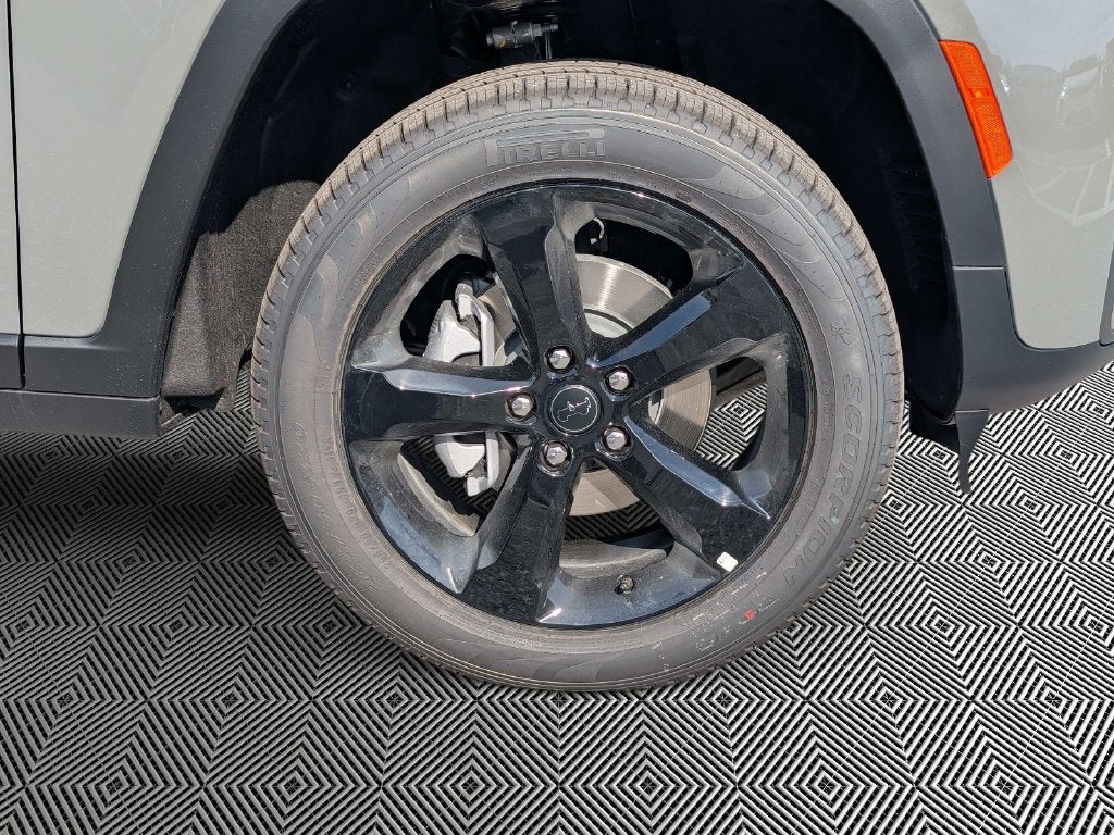 2027 Jeep Grand Cherokee GRAND CHEROKEE LIMITED 4X4