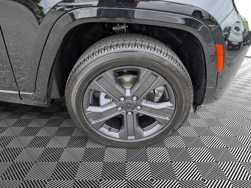 2027 Jeep Grand Cherokee Limited Reserve