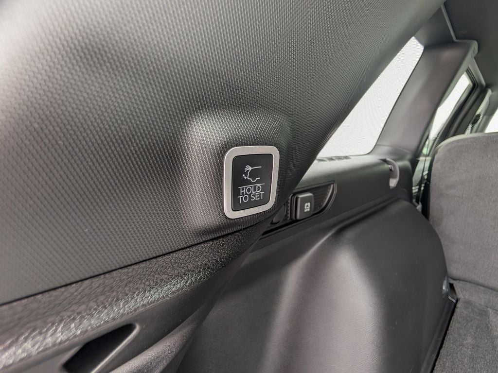2027 Jeep Grand Cherokee Limited Reserve