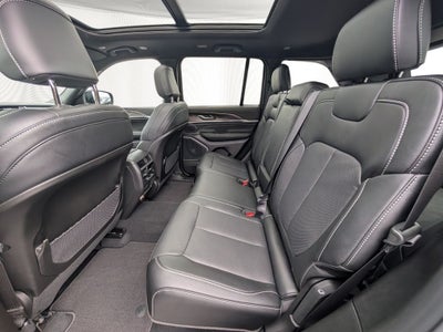 2027 Jeep Grand Cherokee Limited Reserve