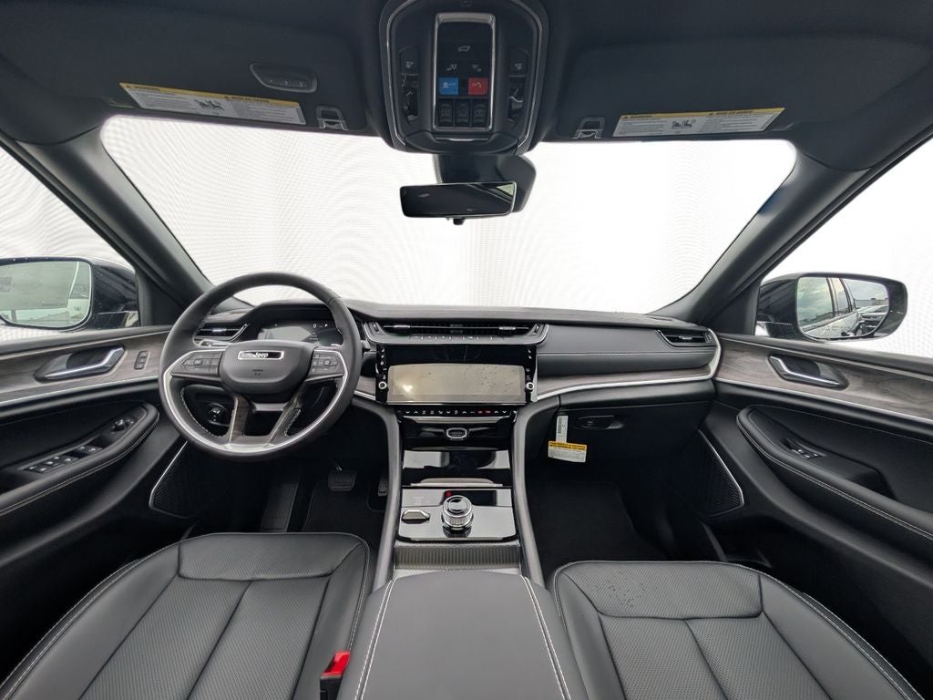 2027 Jeep Grand Cherokee Limited Reserve