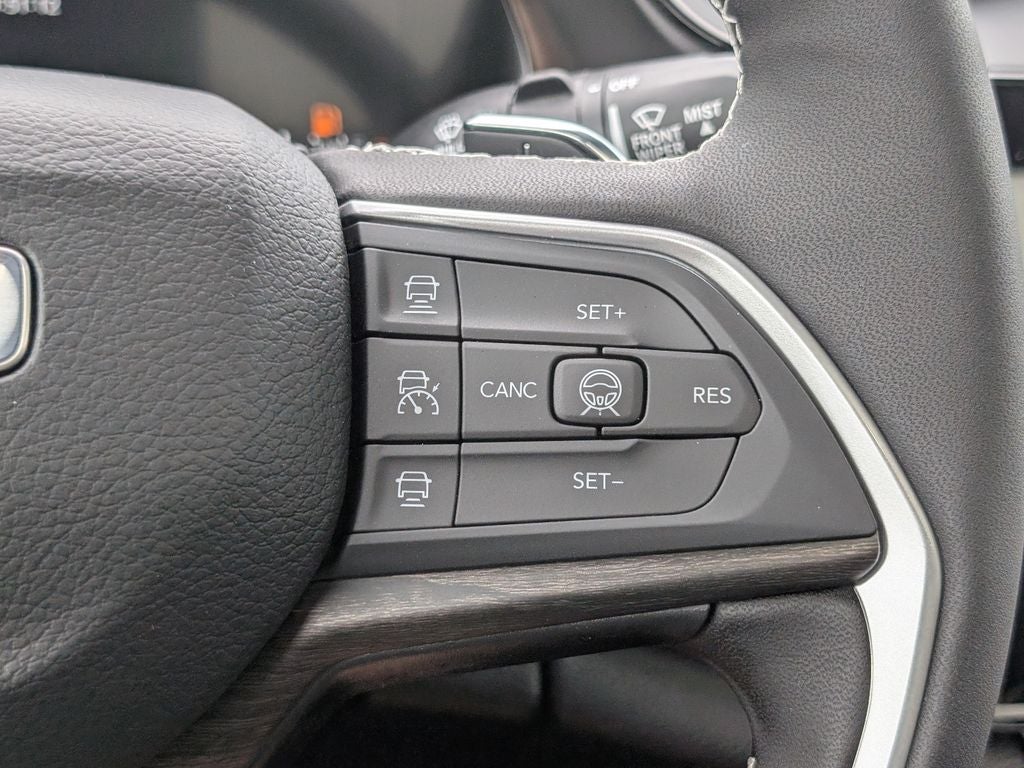2027 Jeep Grand Cherokee Limited Reserve