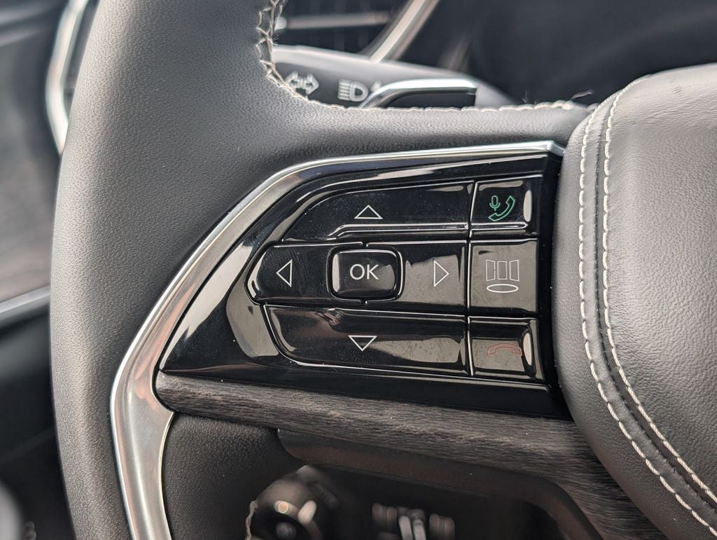 2023 Jeep Grand Cherokee Overland 4x4