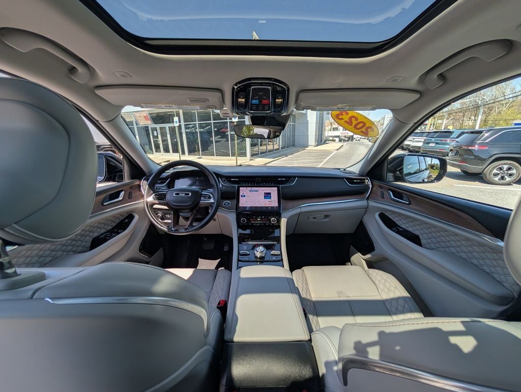 2023 Jeep Grand Cherokee Summit 4x4