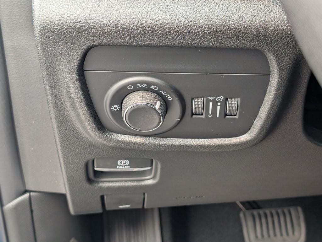2026 Jeep Grand Cherokee GRAND CHEROKEE L LAREDO X 4X4