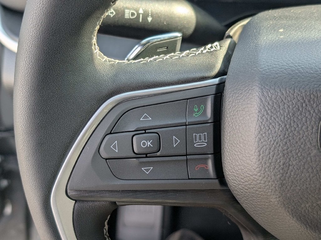 2027 Jeep Grand Cherokee GRAND CHEROKEE L LAREDO X 4X4