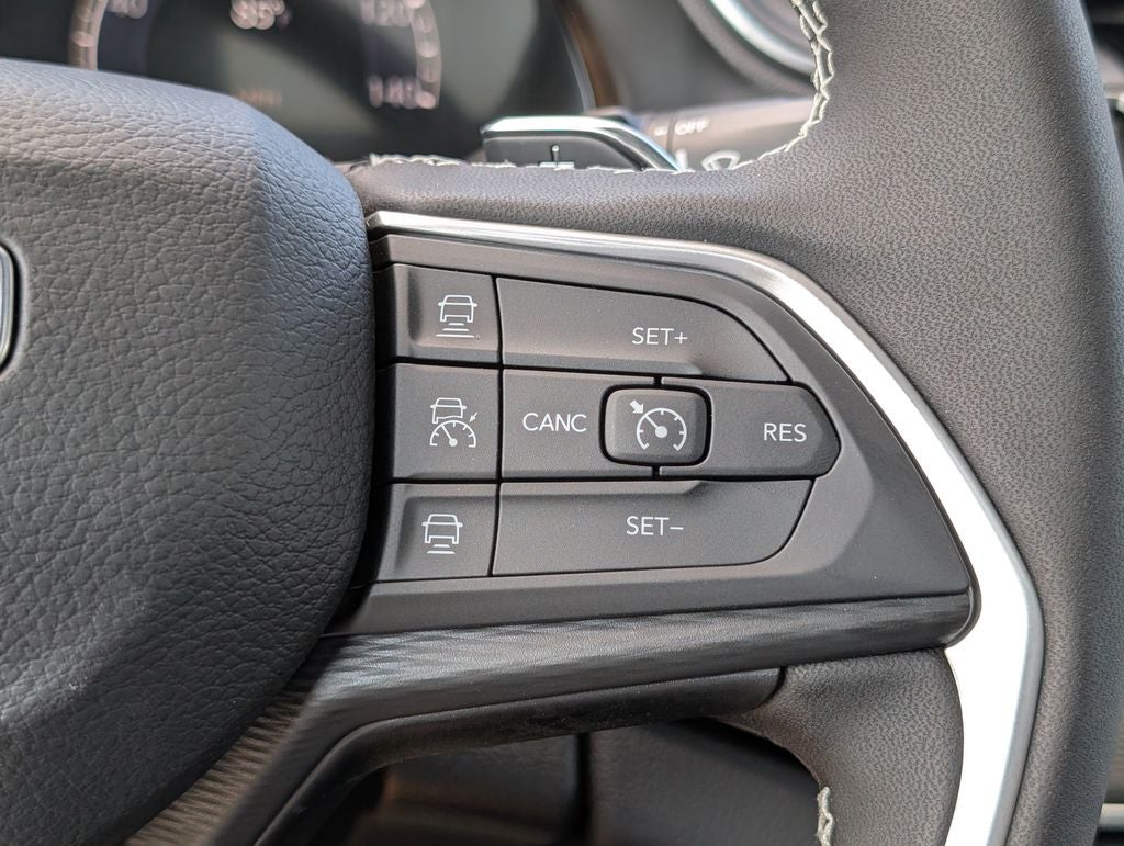 2026 Jeep Grand Cherokee L Laredo