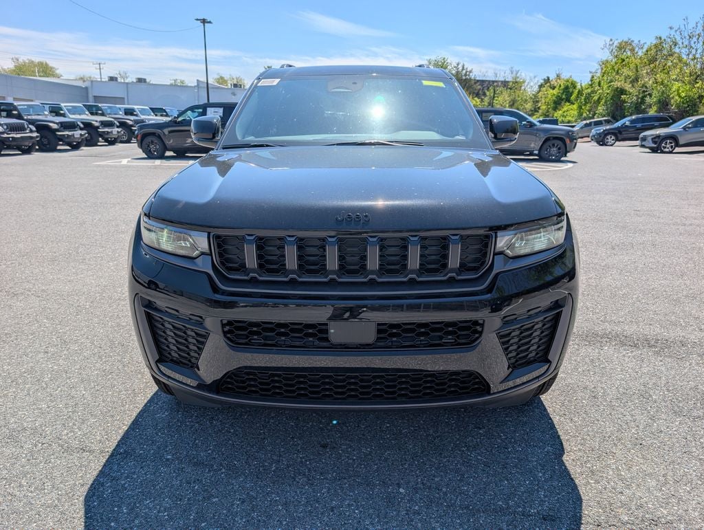 2026 Jeep Grand Cherokee GRAND CHEROKEE L LAREDO ALTITUDE 4X4