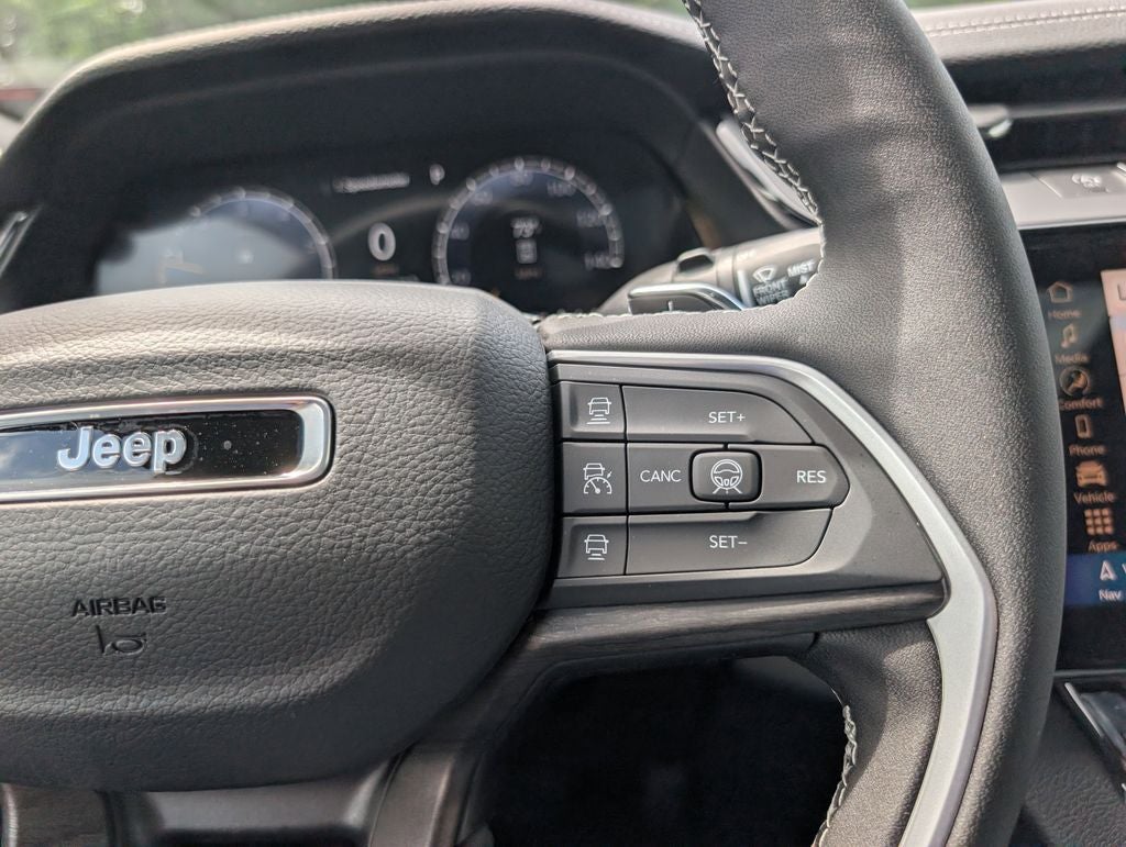 2026 Jeep Grand Cherokee GRAND CHEROKEE L LAREDO ALTITUDE 4X4