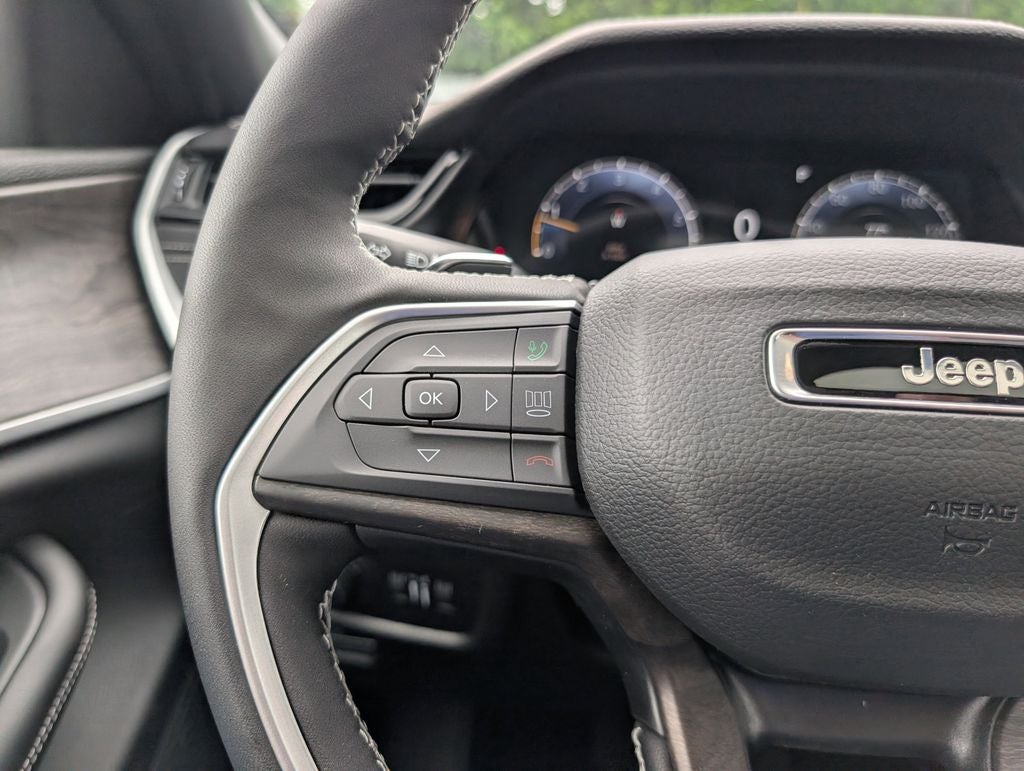 2026 Jeep Grand Cherokee GRAND CHEROKEE L LAREDO ALTITUDE 4X4
