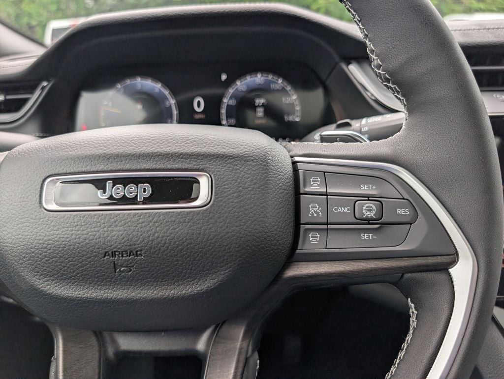 2026 Jeep Grand Cherokee GRAND CHEROKEE L LAREDO ALTITUDE 4X4