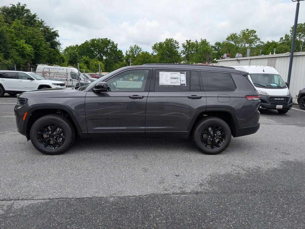 2026 Jeep Grand Cherokee GRAND CHEROKEE L LAREDO ALTITUDE 4X4