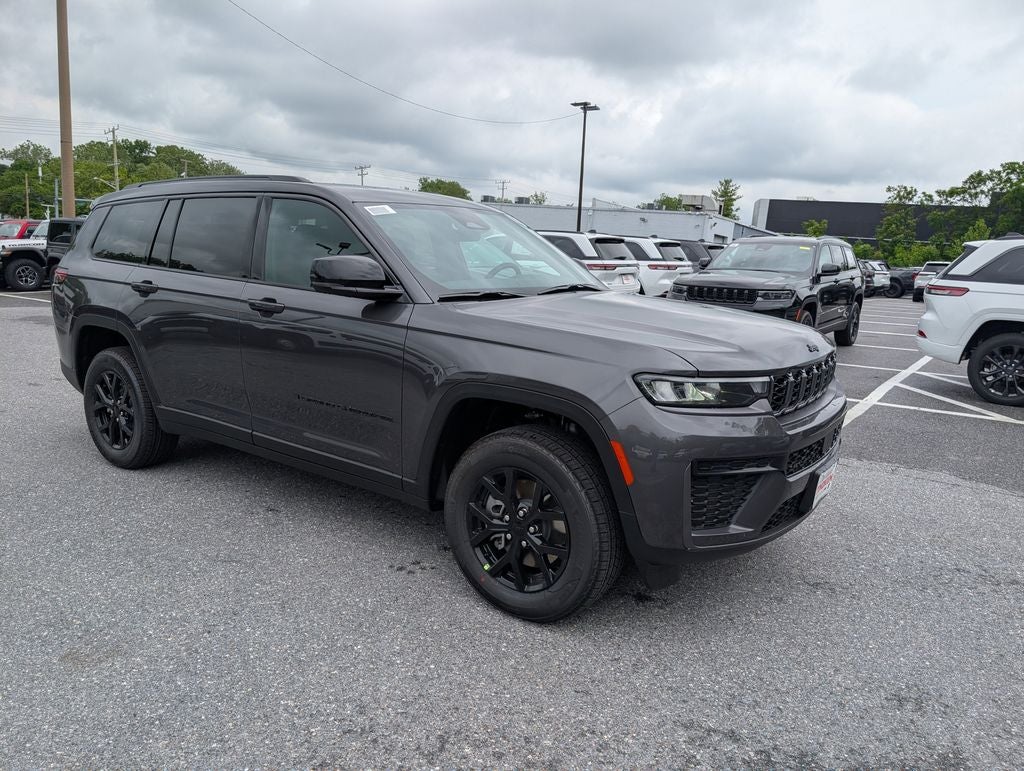 2026 Jeep Grand Cherokee GRAND CHEROKEE L LAREDO ALTITUDE 4X4