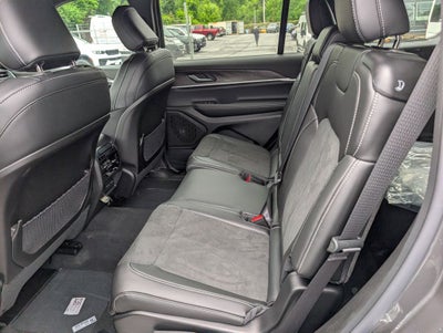 2026 Jeep Grand Cherokee GRAND CHEROKEE L LAREDO ALTITUDE 4X4