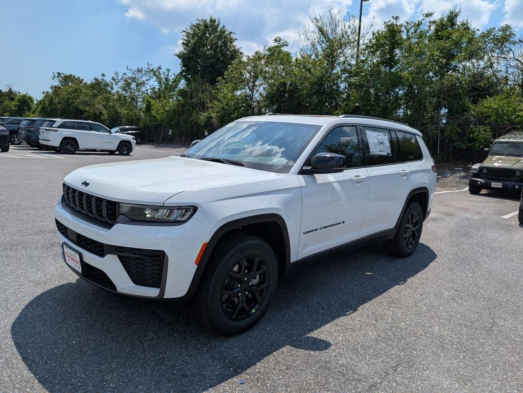 2026 Jeep Grand Cherokee GRAND CHEROKEE L LAREDO ALTITUDE 4X4