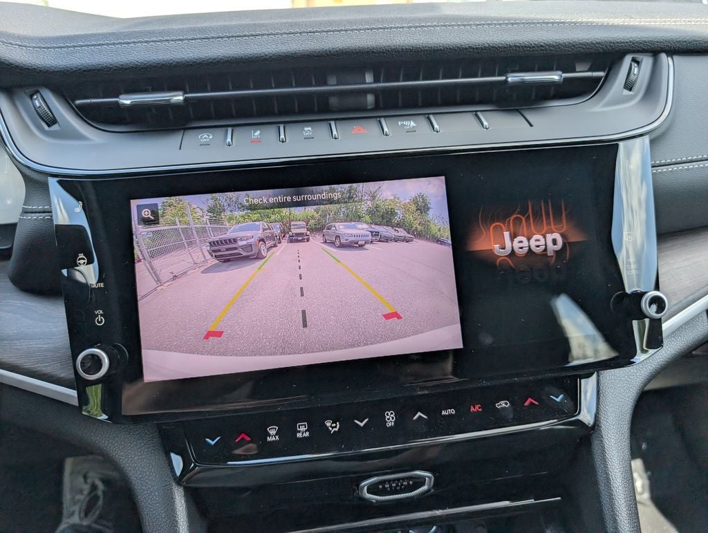 2026 Jeep Grand Cherokee GRAND CHEROKEE L LAREDO ALTITUDE 4X4