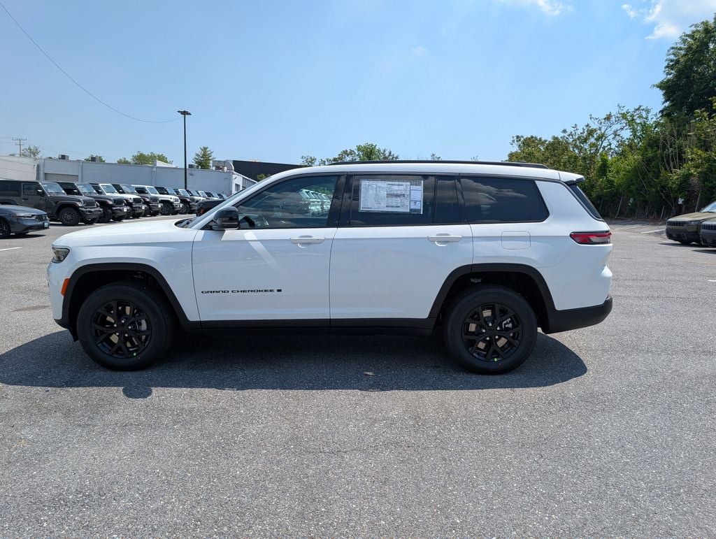 2026 Jeep Grand Cherokee GRAND CHEROKEE L LAREDO ALTITUDE 4X4
