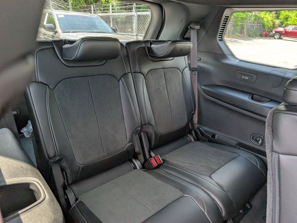 2026 Jeep Grand Cherokee GRAND CHEROKEE L LAREDO ALTITUDE 4X4