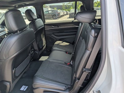 2026 Jeep Grand Cherokee GRAND CHEROKEE L LAREDO ALTITUDE 4X4