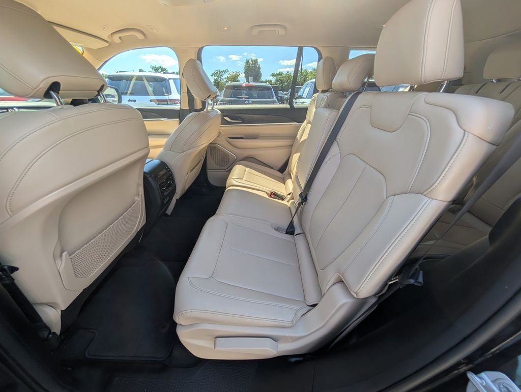 2022 Jeep Grand Cherokee L Limited 4x4
