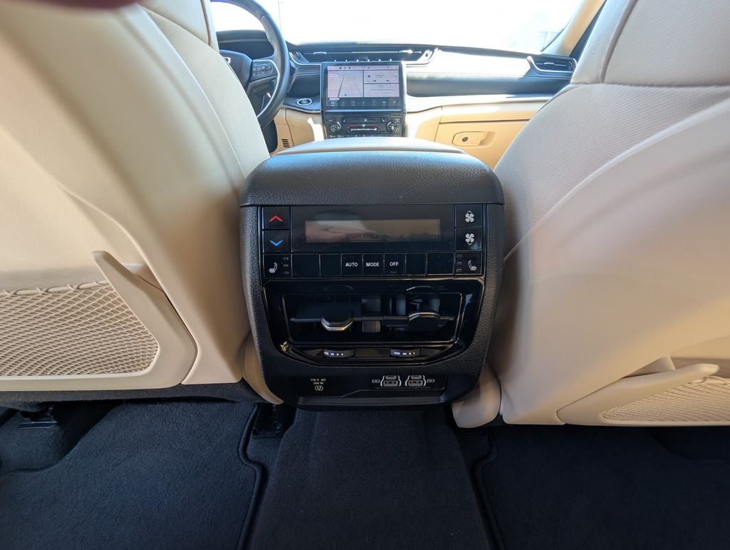 2022 Jeep Grand Cherokee L Limited 4x4