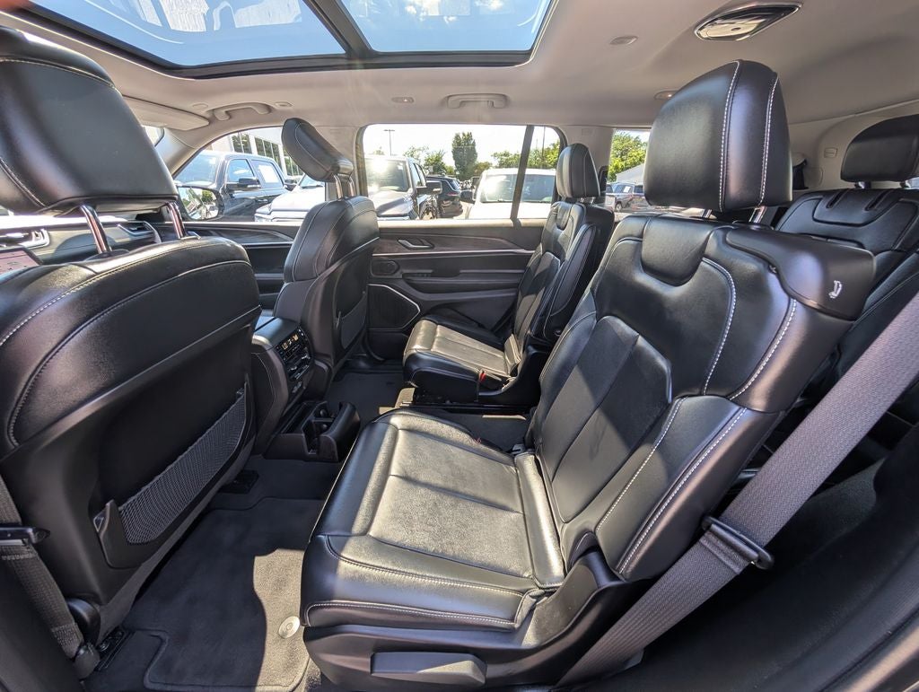 2022 Jeep Grand Cherokee L Limited 4x4