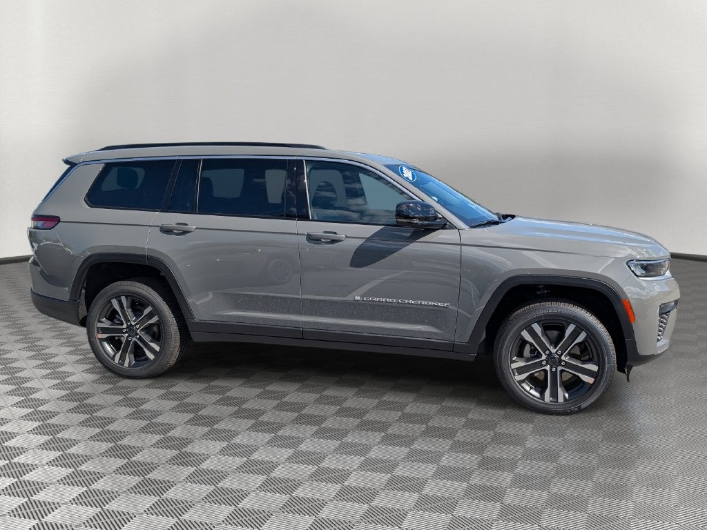 2027 Jeep Grand Cherokee GRAND CHEROKEE L LIMITED 4X4