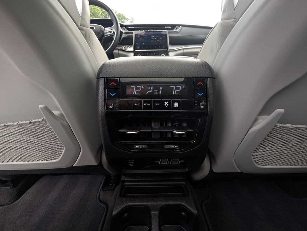 2022 Jeep Grand Cherokee L Overland 4x4