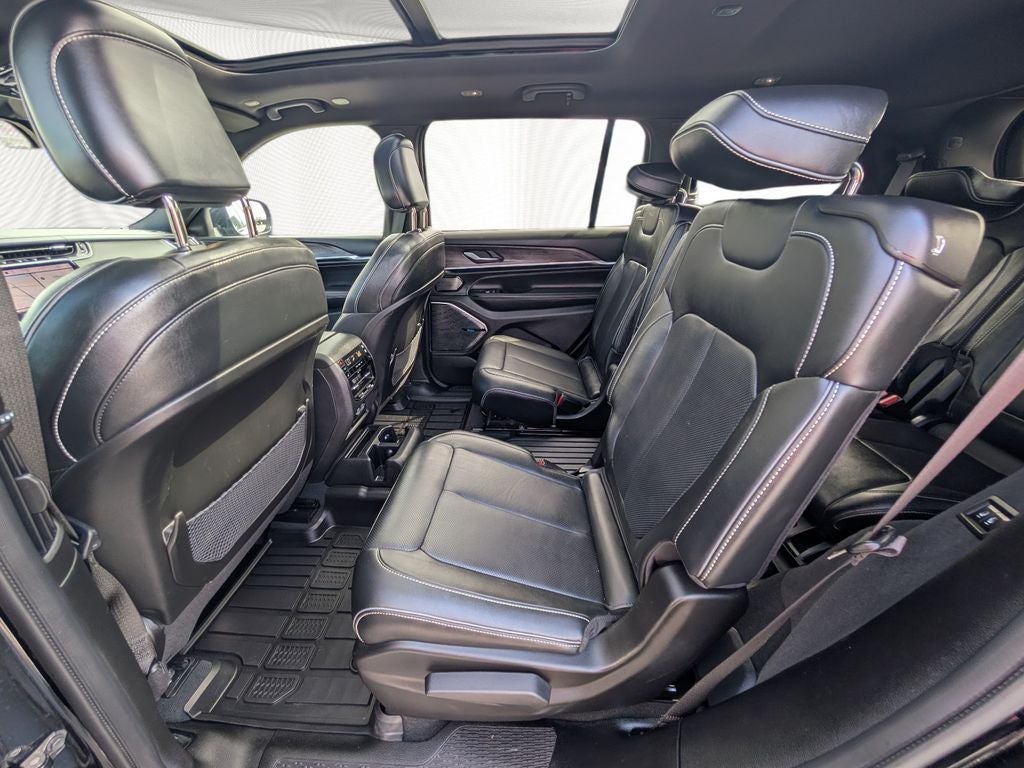 2023 Jeep Grand Cherokee L Overland 4x4