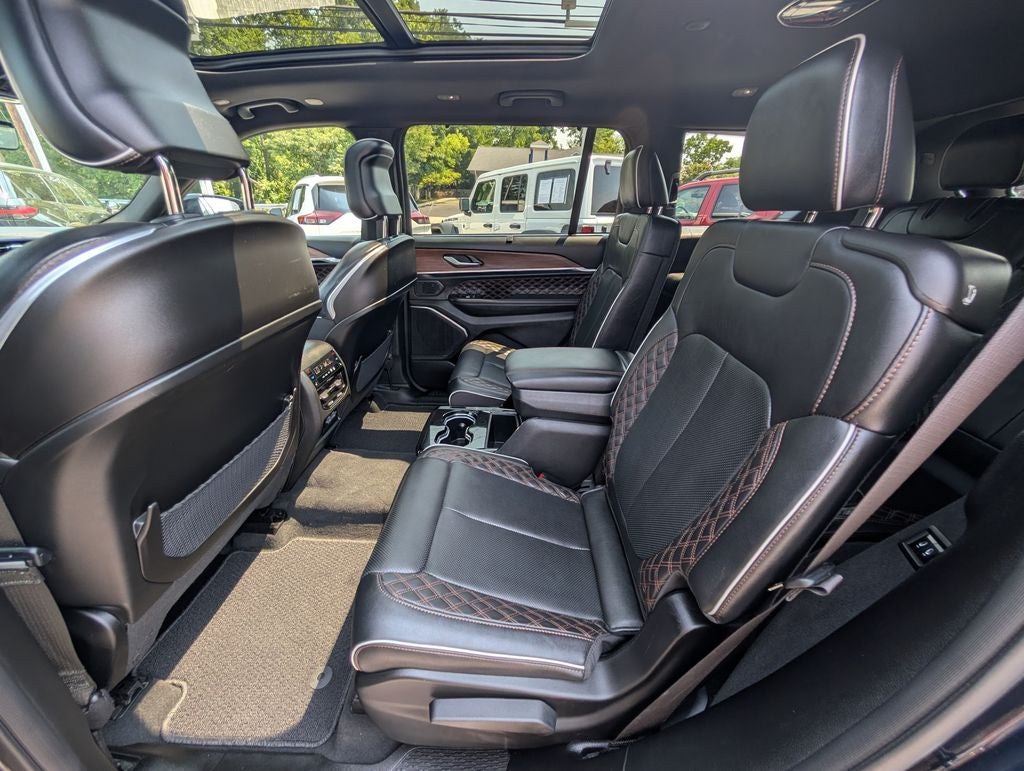 2023 Jeep Grand Cherokee L Summit 4x4