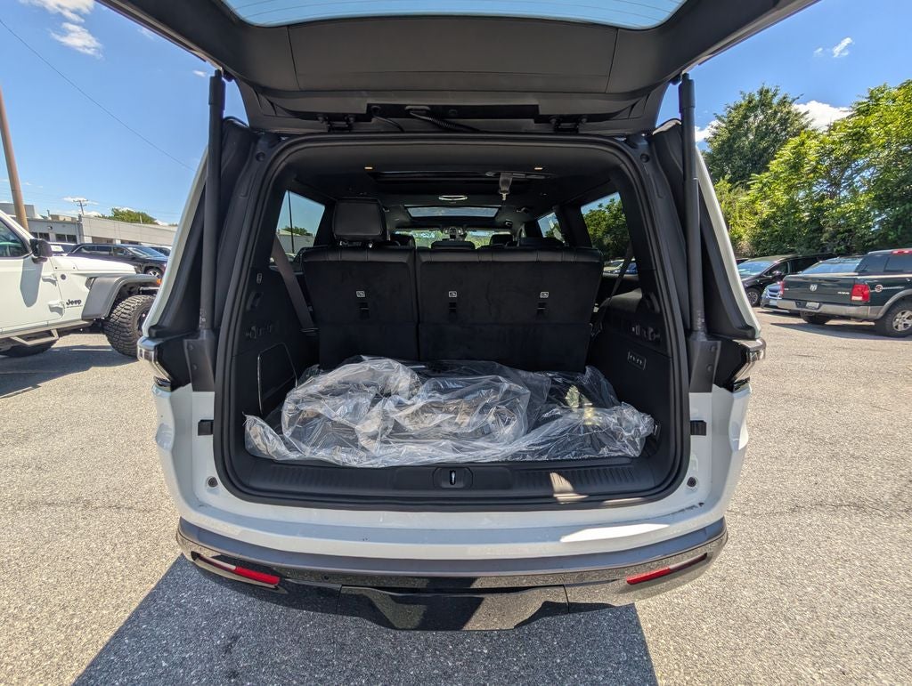 2026 Jeep Grand Wagoneer GRAND WAGONEER UPLAND 4X4