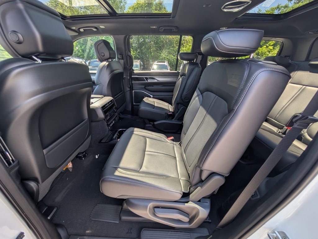 2026 Jeep Grand Wagoneer GRAND WAGONEER UPLAND 4X4