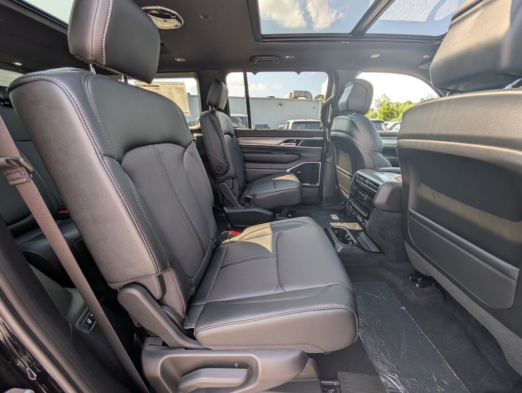 2026 Jeep Grand Wagoneer Limited Reserve