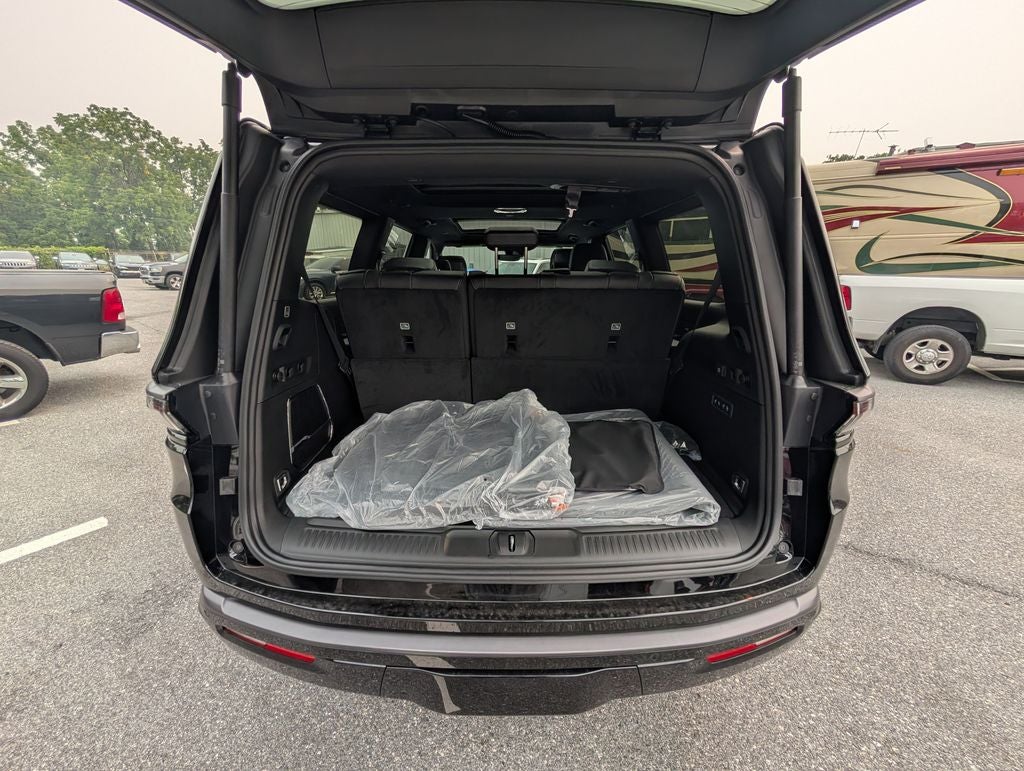 2026 Jeep Grand Wagoneer Limited Altitude