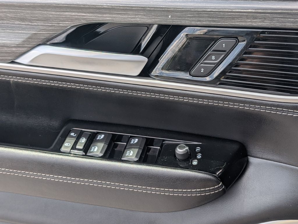2023 Jeep Wagoneer Series III 4x4