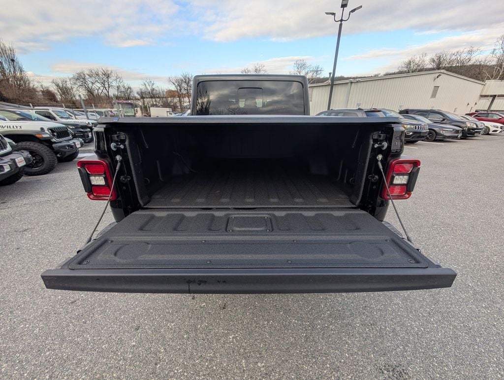 2026 Jeep Gladiator GLADIATOR MOJAVE X 4X4