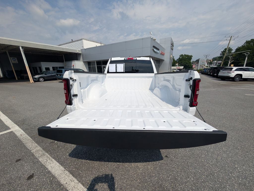 2025 RAM 1500 Big Horn Crew Cab 4x4 6'4' Box