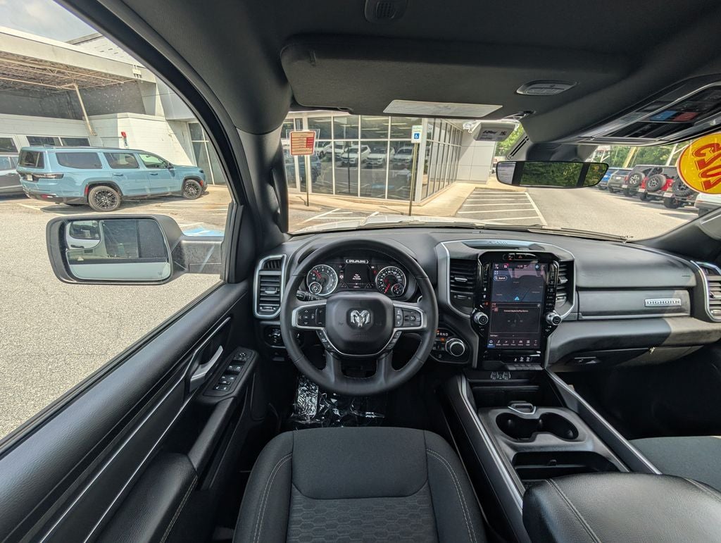 2025 RAM 1500 Big Horn Crew Cab 4x4 6'4' Box