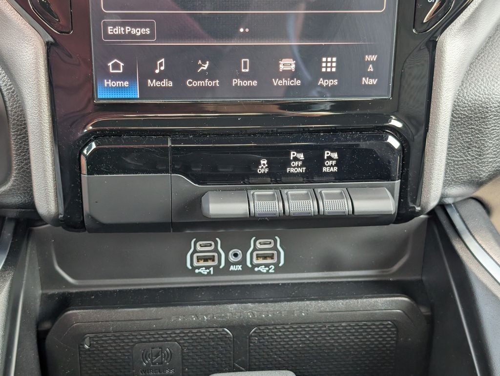 2025 RAM 1500 Big Horn Crew Cab 4x4 6'4' Box