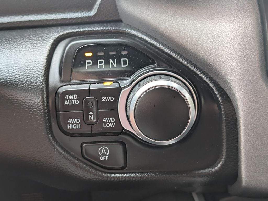2022 RAM 1500 Big Horn Crew Cab 4x4 5'7' Box