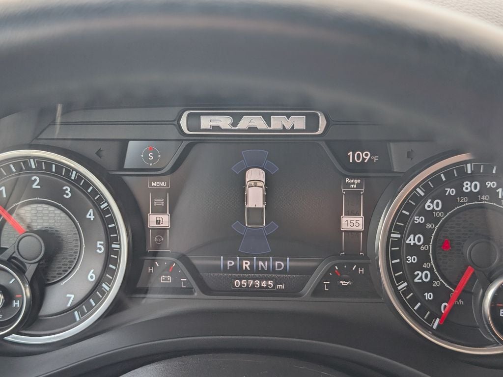2022 RAM 1500 Big Horn Crew Cab 4x4 5'7' Box