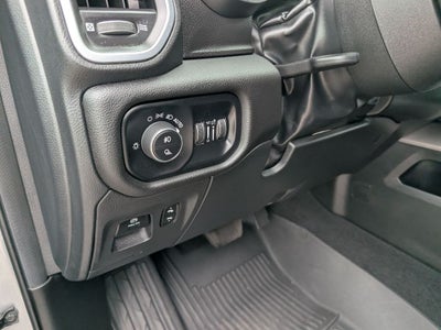 2025 RAM 1500 Big Horn Crew Cab 4x4 5'7' Box