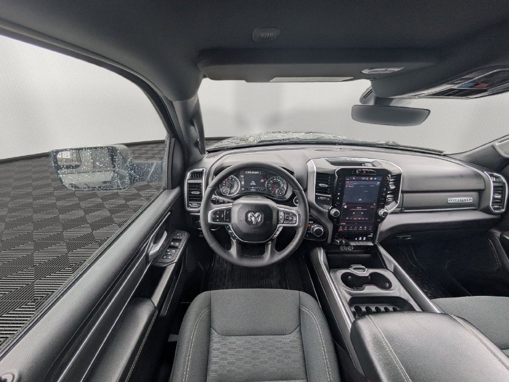 2025 RAM 1500 Big Horn Crew Cab 4x4 5'7' Box