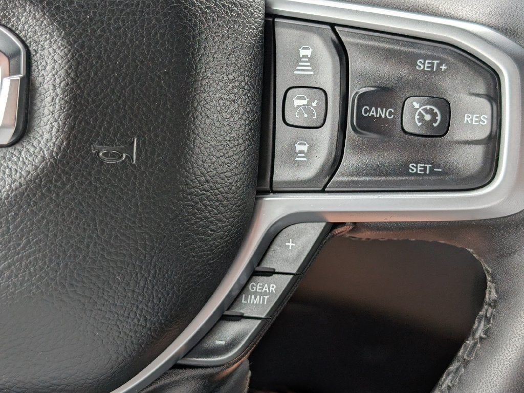 2025 RAM 1500 Big Horn Crew Cab 4x4 5'7' Box