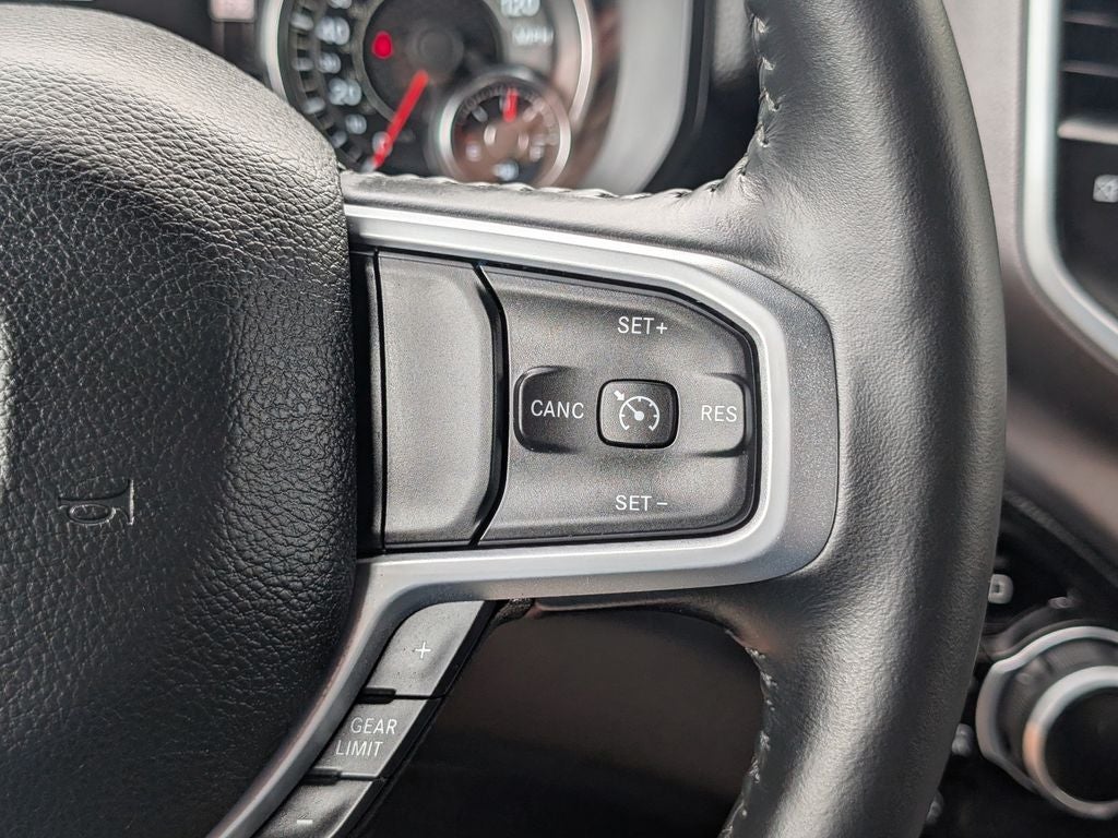 2023 RAM 1500 Big Horn Crew Cab 4x4 5'7' Box
