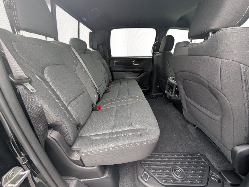 2027 RAM Ram 1500 RAM 1500 BIG HORN CREW CAB 4X4 5'7' BOX