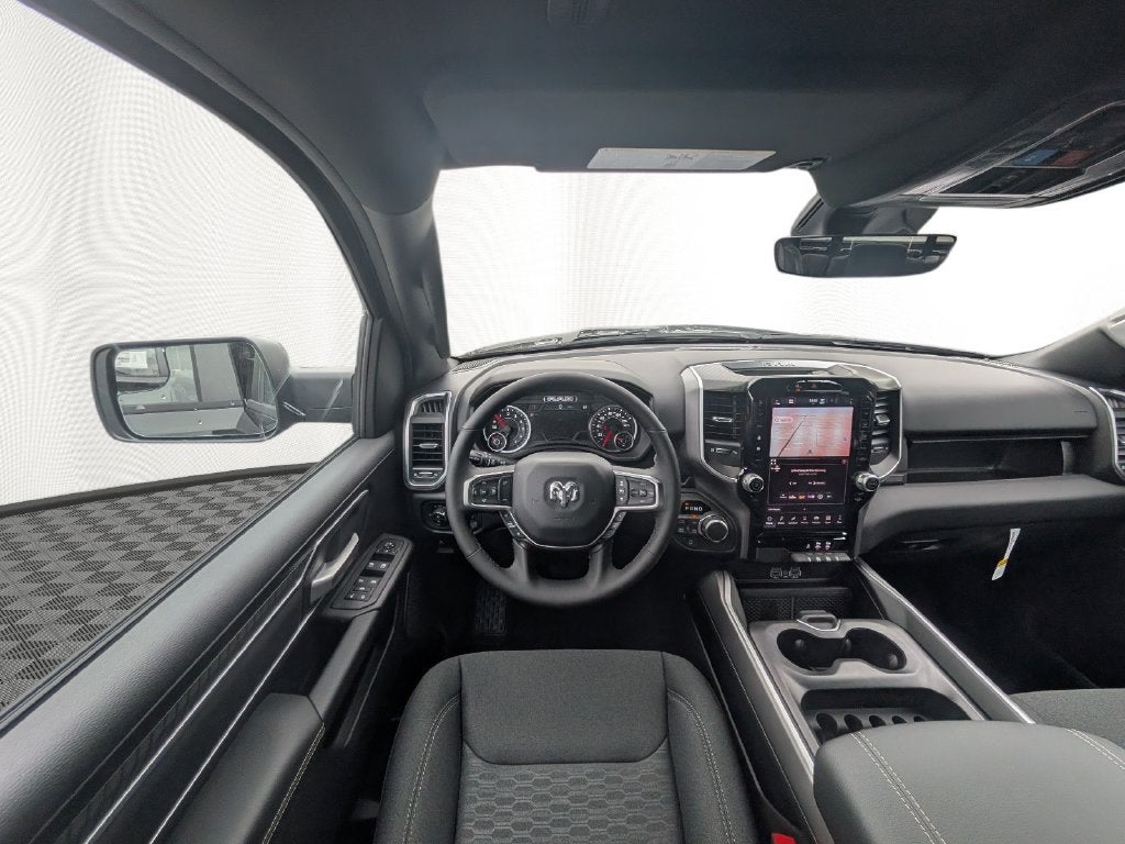 2027 RAM Ram 1500 RAM 1500 BIG HORN CREW CAB 4X4 5'7' BOX