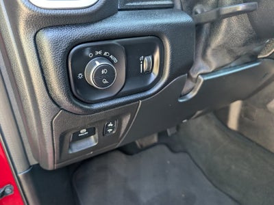 2021 RAM 1500 Big Horn Quad Cab 4x4 6'4' Box