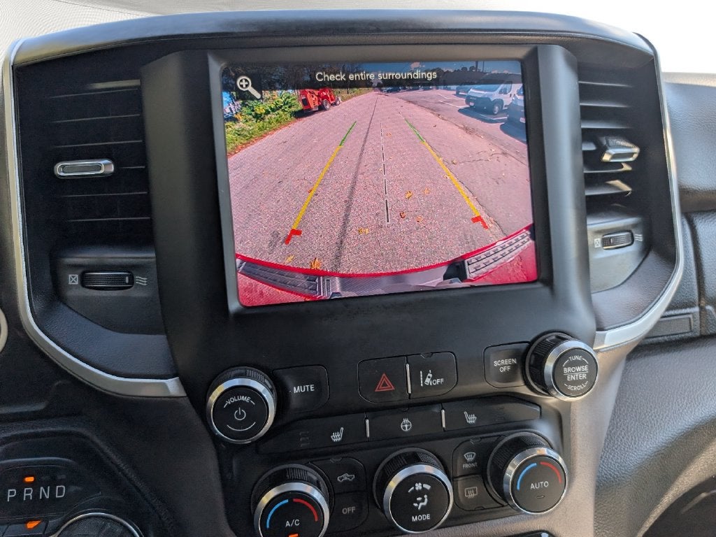 2021 RAM 1500 Big Horn Quad Cab 4x4 6'4' Box