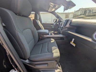 2026 RAM Ram 1500 RAM 1500 EXPRESS QUAD CAB 4X4 6'4' BOX